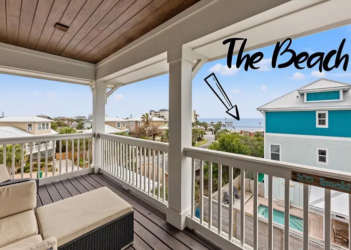 Three Master Bedrooms! Easy Beach Access! Gulf Views