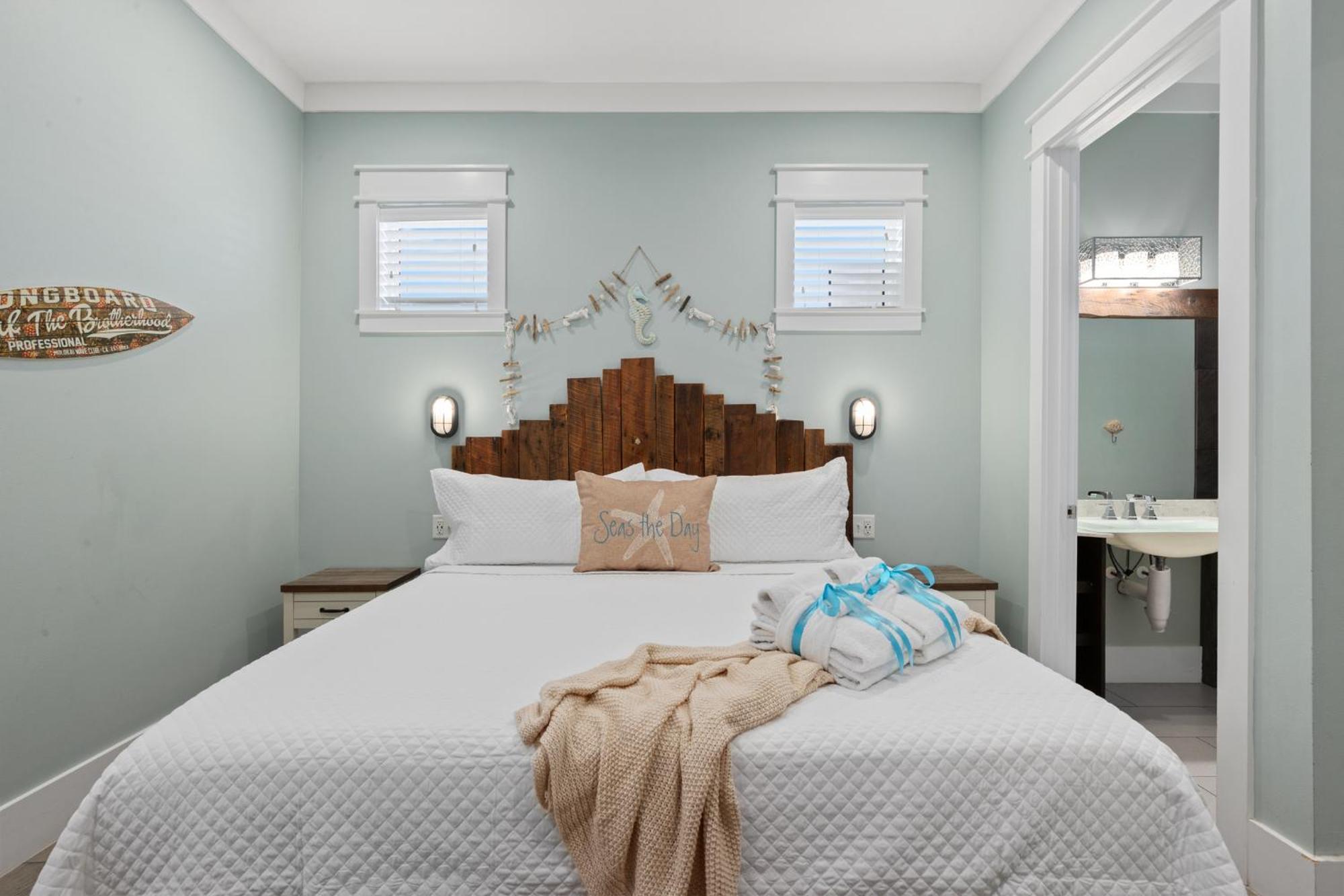 Three Master Bedrooms! Easy Access! Gulf Views * Panama City Beach