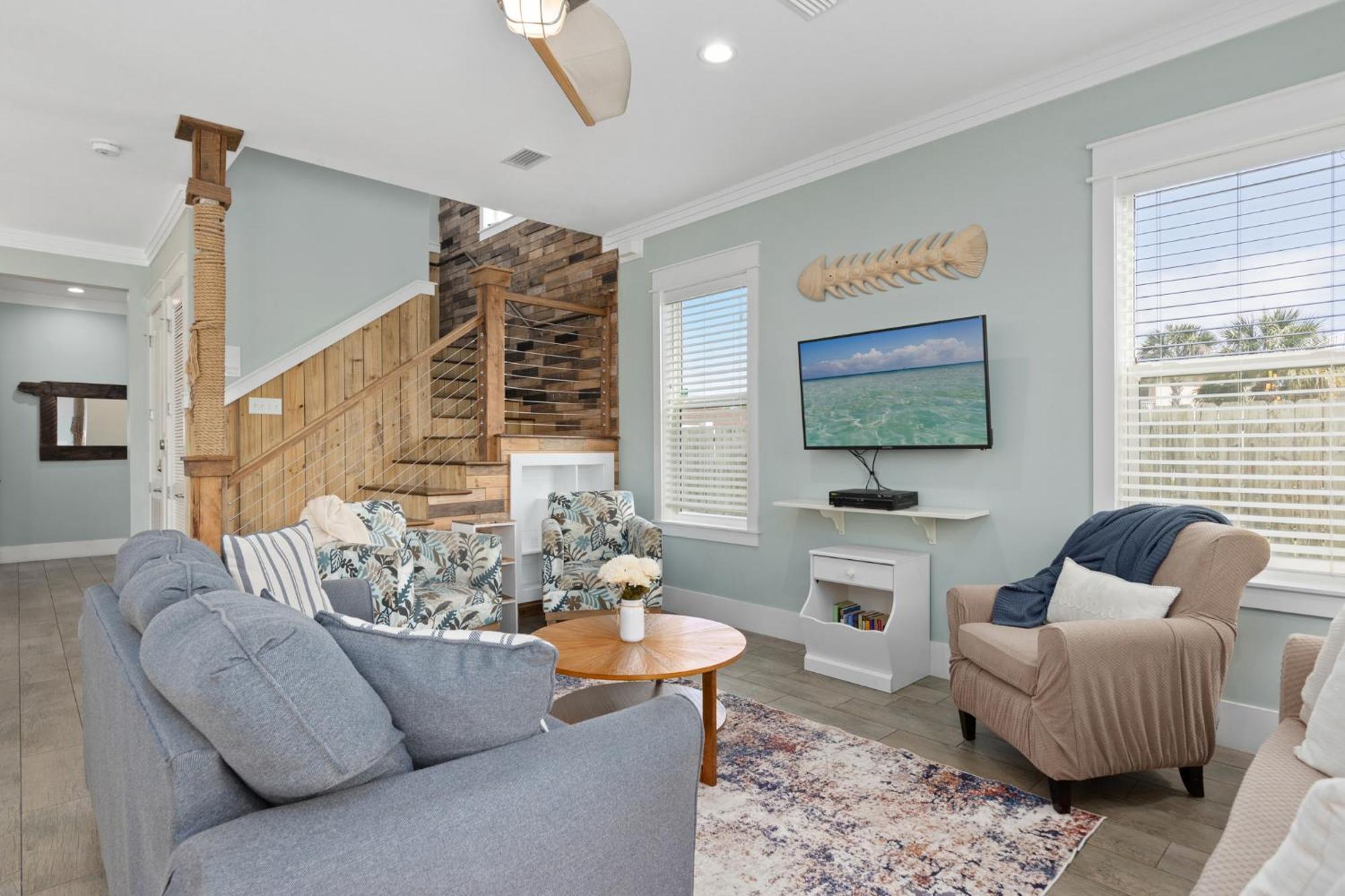 Three Master Bedrooms! Easy Access! Gulf Views Holiday home Panama City Beach