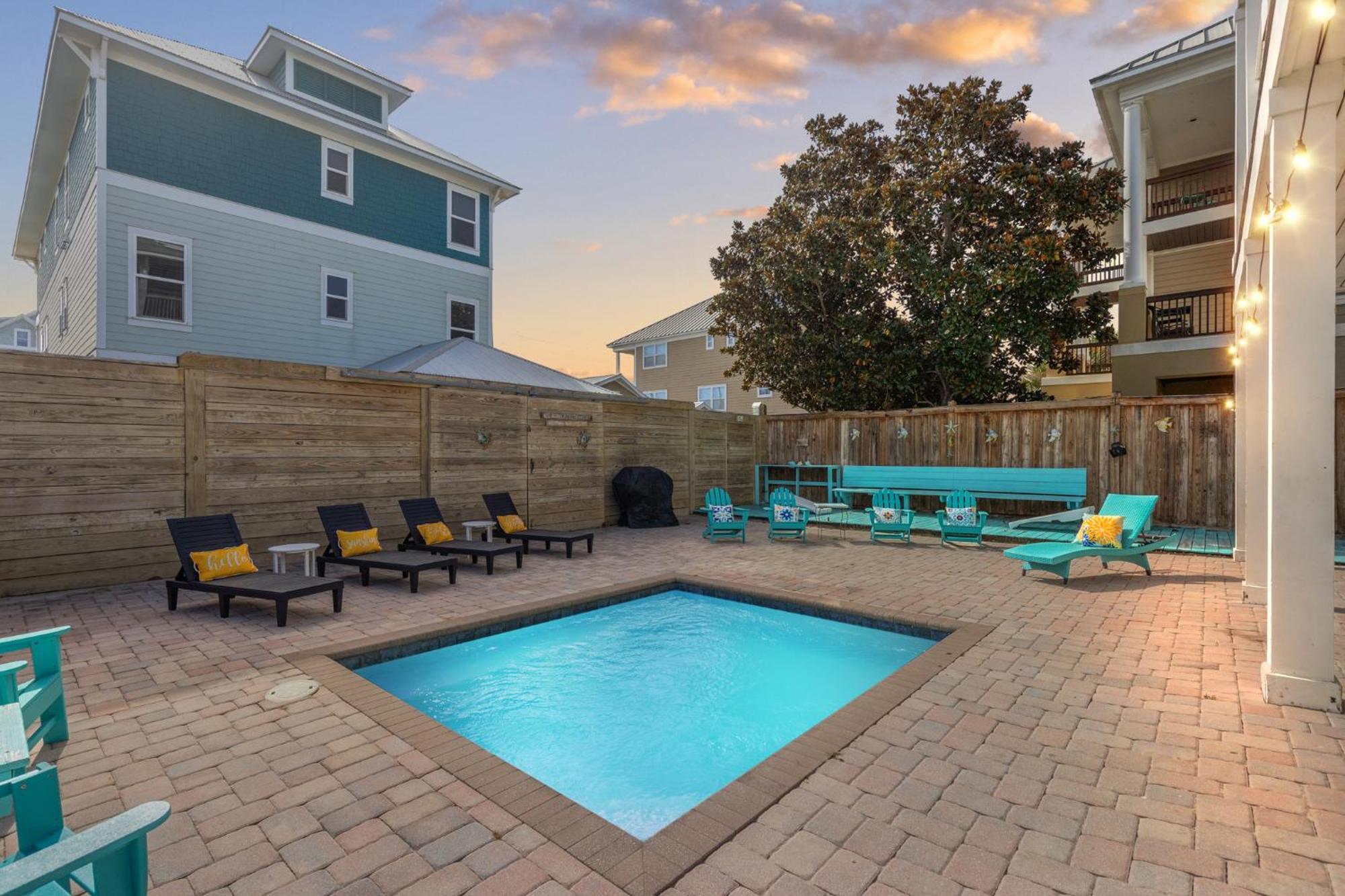 Three Master Bedrooms! Easy Access! Gulf Views Holiday home Panama City Beach