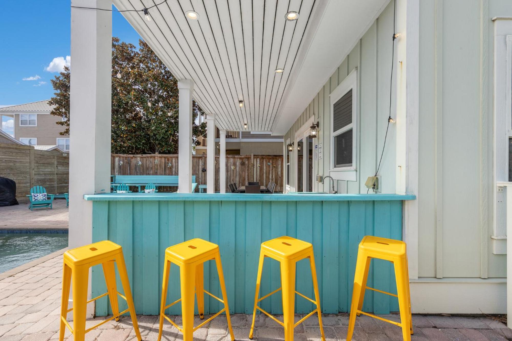Three Master Bedrooms! Easy Access! Gulf Views Holiday home Panama City Beach